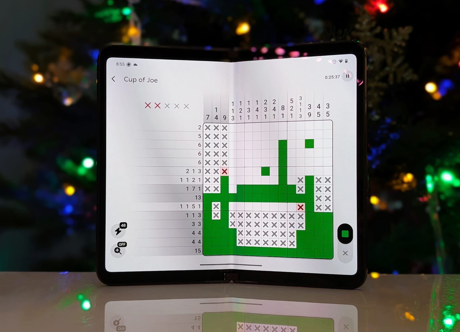 Pixelogic running on an open foldable device